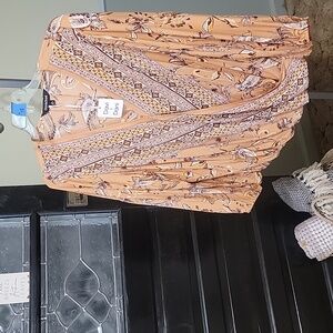 #18 NWT Davi&Dani Tan and Brown Patterned Wrap Blouse Women Size 3XL